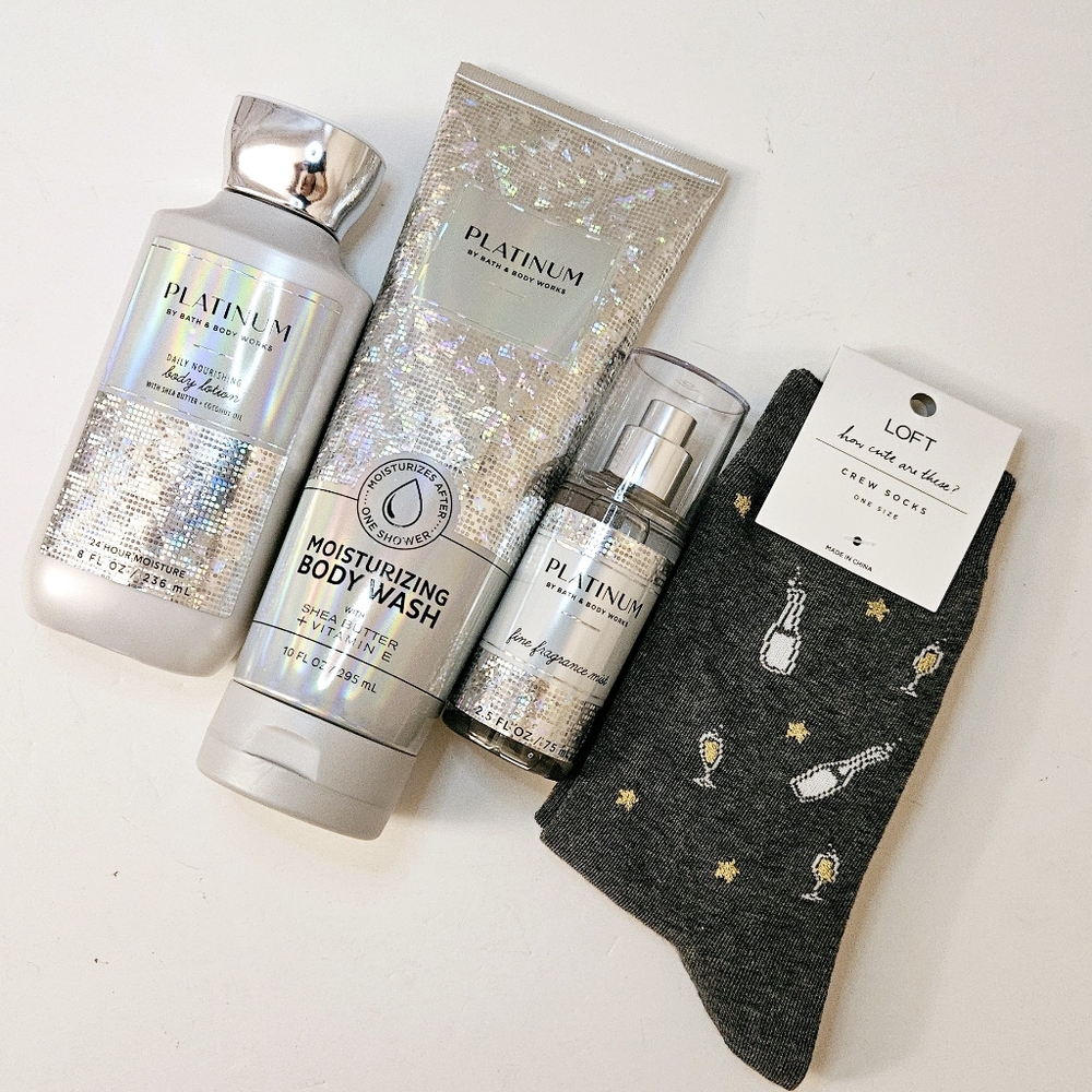 "Cheers!" Festive Loft & B&BW's Premium Set - Picture 2 of 6